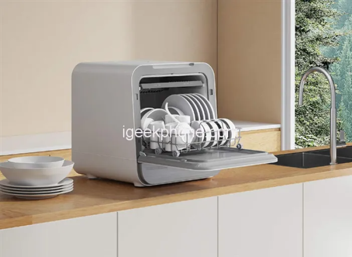 Компактная посудомоечная машина без необходимости подключения к водопроводу. На Xiaomi Youpin представлена Yunmi Countertop Dishwasher Sugar
